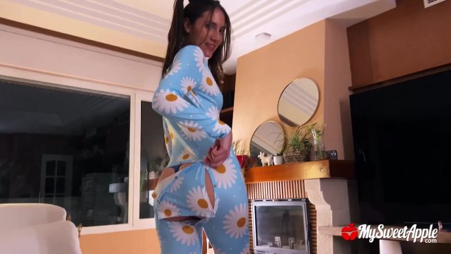 Любимая сестричка любит пробуждаться с помощью анального секса #1