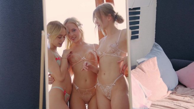 Три светловолосые русские лесбиянки и их невиданно сильные оргазмы #2